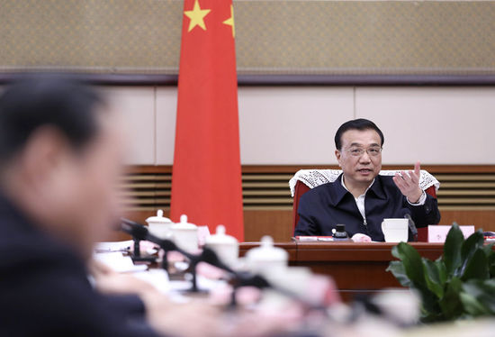 李克强：要通过市场化债转股逐步降低企业杠杆率